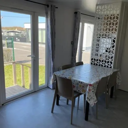Camping Oasis Middelkerke Louisiane Iiii Parque de Campismo Ostend